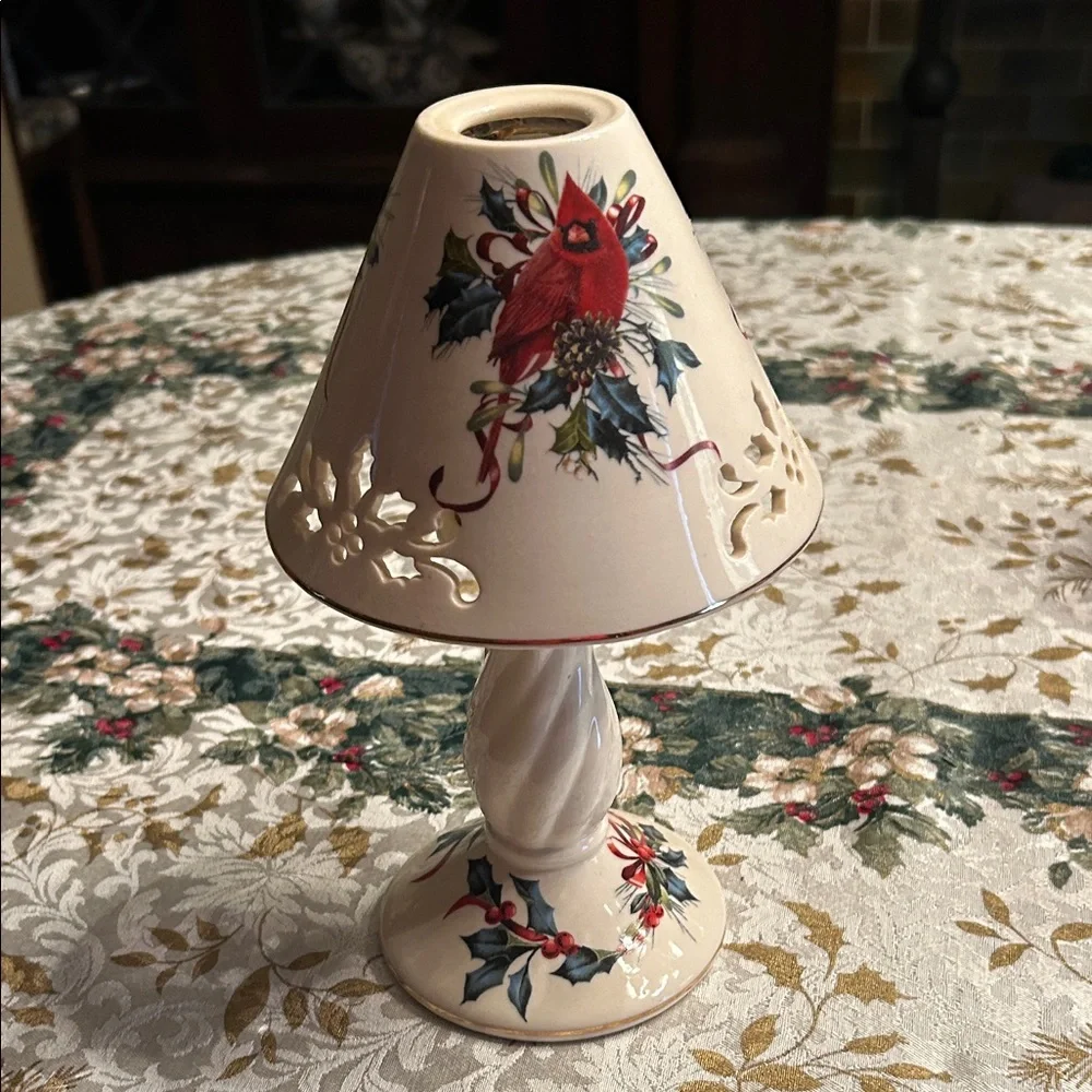 LENOX Winter Greetings Cardinal Tea Light Candle Lamp